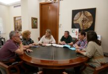 El Ayuntamiento recepciona una donación muy relevante para el futuro Museo de la Alfombra de Crevillent