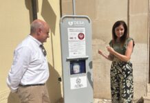 El Ayuntamiento de Elche instala 40 desfibriladores semiautomáticos de carga solar en espacios públicos
