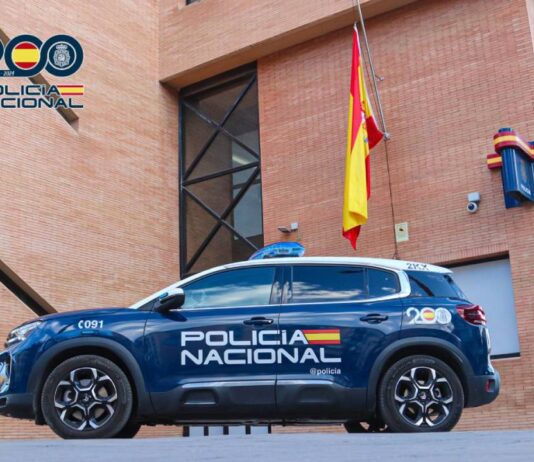 La Policía Nacional ha detenido a dos varones por falsificar y cobrar un cheque del AMPA de un colegio de Crevillente