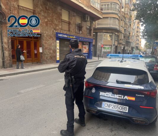 Dos mujeres detenidas en Elche tras denunciar robos violentos que nunca ocurrieron