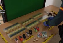 La Guardia Civil detiene a dos personas por delitos contra la salud pública en el marco del plan contra el tráfico de drogas en zonas de ocio