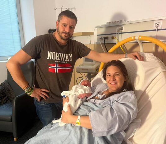 Lucía, primer bebé nacido en Elche en 2026 en el Hospital del Vinalopó