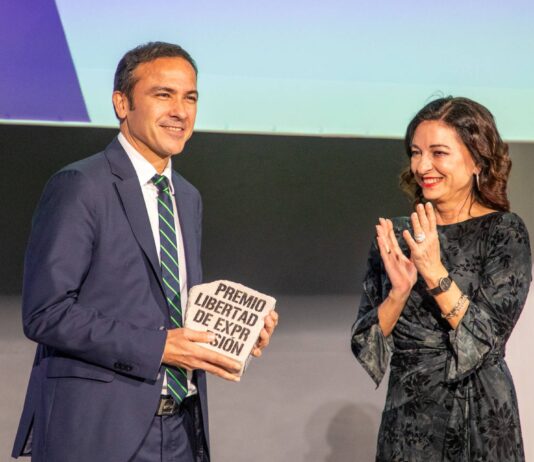 La APPA entregó el Premio Libertad de Expresión a Antonio Parreño