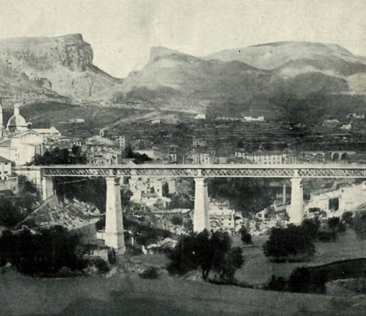 Un ejemplar único sobre las fiestas de 1907 se suma al archivo digital de Alcoy